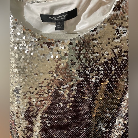 New Marc New York silver sequin blouse. - Picture 3 of 3